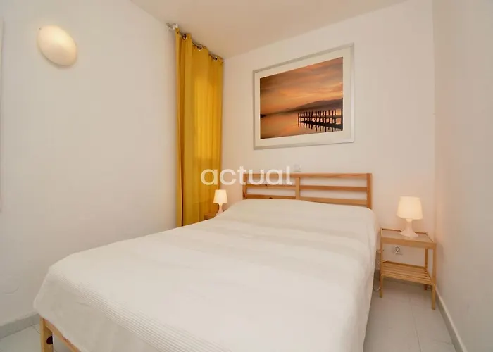 Elypalace 16 -2 *